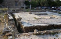 Římská agora: Starověké veřejné záchodky - t. zv. vespasiánky