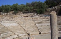 Palaia Epidauros: Malý amfiteátr (tak pro 1500 diváků) pro malé město