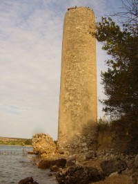 Věž z 18.století jako pozorovatelna pro rybolov tuňáků