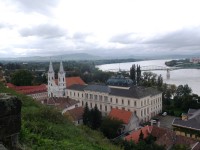 pohľad na Dunaj a mesto Ostrihom