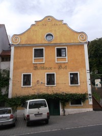 staršia budova v meste