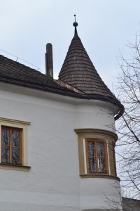 vežička na rohu budovy kaštieľa