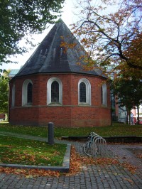 staršia časť kostola