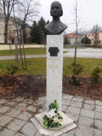 pamätník na Michala Rešetku