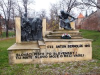 pomník Antona Bernoláka