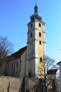 kostol za hradbami