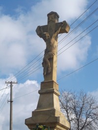 kríž u obecného úradu