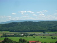 výhľad na Biele Karpaty v pozadí