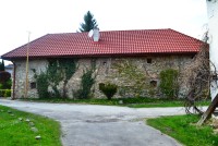 zrekonštruovaná kamenná budova