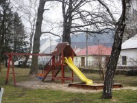 detské ihrisko v parku