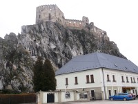 hrad a kúria