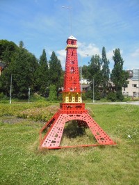 Eifelova veža v meste