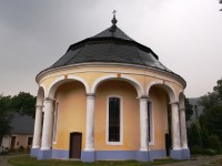 Zemianské Podhradie - evanjelický kostol a pamätný dom
