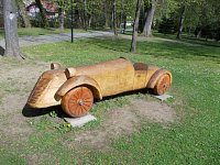drevené autíčko