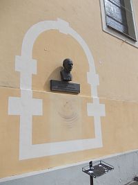 busta Michala Buzalku