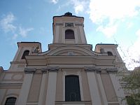 tri veže kostola