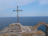 kríž na konci výbežku do mora