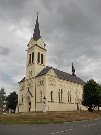 obec Šaratice - kostol sv. Mikuláša