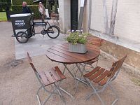 posedenie u pavilonu