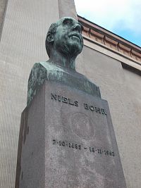 fyzik Niels Bohr