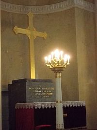 kríž oltára