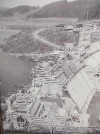 historická fotka z výstavby - infopanel