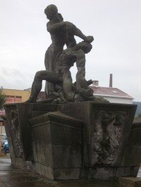 pomník na námestí Odboje