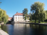 pohľad na hotel od Malého jazera