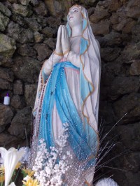 soška Panny Márie Lurdskej
