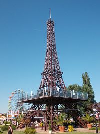 Mini Eiffelova veža na Zlatých pieskoch