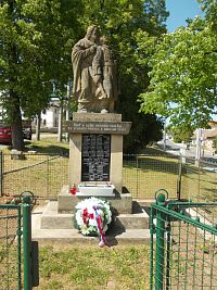 Obec Prašice - Pomník obetiam I. a II. svetovej vojny