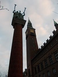 veža radnice a stĺp