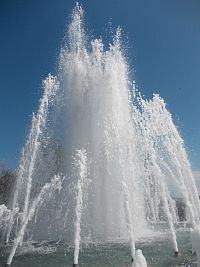 tryskajúca fontána