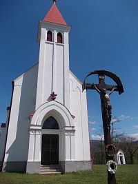 Horný kostol a kríž