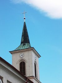 ihlanovitá veža kostola