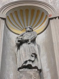 socha sv. Petra v nike
