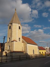 kostol v obci Košelná