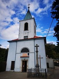 Doľany - farský kostol sv. Kataríny
