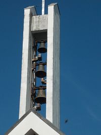 tri zvony vo veži