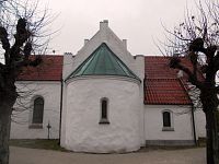 polkruhová apsida kostola