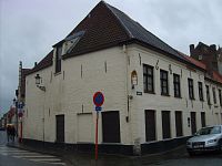 nárožná budova ulíc Rodestraat a Molenmeers