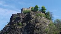 hrad na skale nad Labem