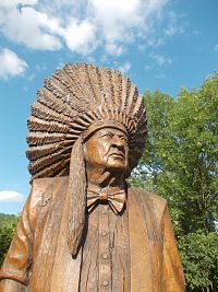 náčelník indiánskeho kmeňa, etnograf, spisovateľ, fotograf, novinár, publicista a slávny cestovateľ Miloslav Stingl
