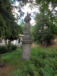socha sv. Antonína s Ježiškom