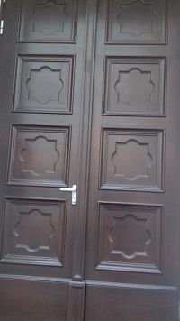 drevené vchodové dvere