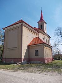 kolmé ukončenie presbytéria kostola