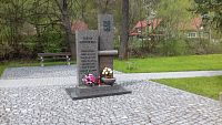 Pomník Obetiam 1. a 2. svetovej vojny v obci Ústí