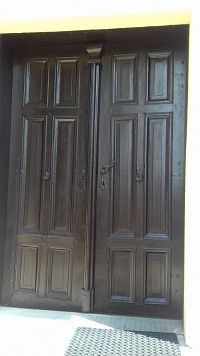 dvojdielne vchodové dvere