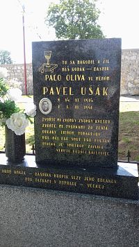 pomník Pavla Ušáka