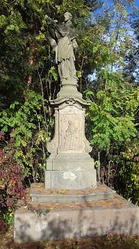 socha Jána Nepomuckého v Opatovicích nad Labem